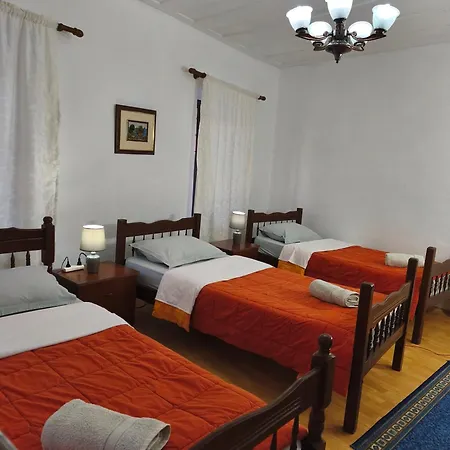 Guest house Onetwosleep *