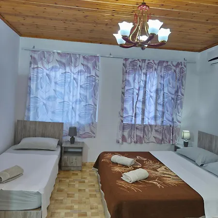 Onetwosleep Vendégház Shkodra